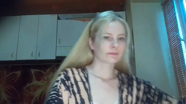 Snapshot of Vexieeka chatting on July 11, 2026, 7:47 pm Vexieeka online show from July 11, 2026, 7:47 pm