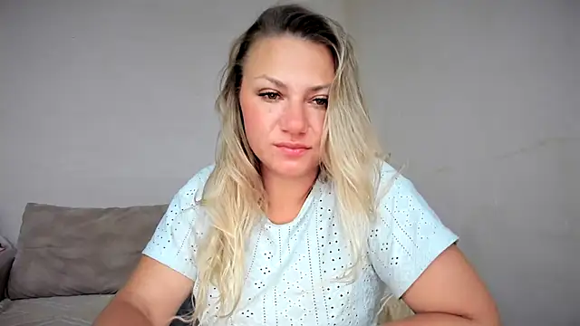 MonicaSweettty online show from July 10, 2026, 12:21 am