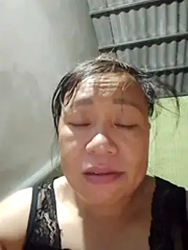 Moon squirtt online show from July 4, 2026, 10:14 pm