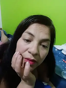 Snapshot of SalmaParis_Lm chatting on July 1, 2026, 11:27 pm SalmaParis Lm online show from July 1, 2026, 11:27 pm
