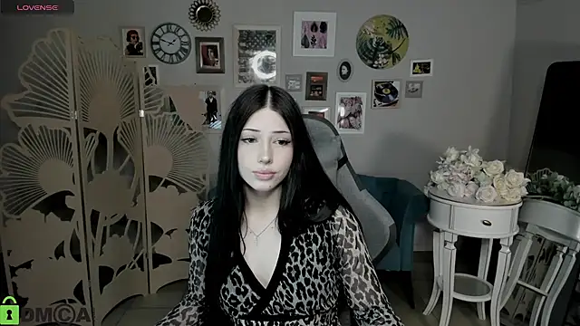 Snapshot of DianaRayyy chatting on July 3, 2026, 5:03 am DianaRayyy online show from July 3, 2026, 5:03 am