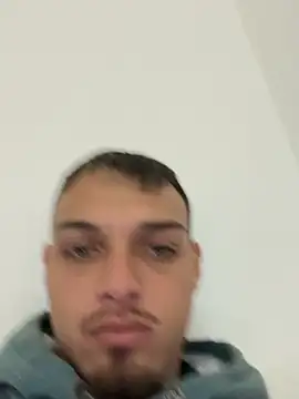 Erick Santos39 online show from July 15, 2026, 3:41 pm