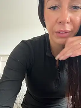 Charming ScarlettX online show from July 6, 2026, 12:45 pm