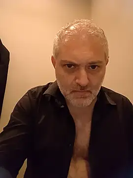 Snapshot of Alessio8000 chatting on June 27, 2026, 11:11 pm Alessio8000 online show from June 27, 2026, 11:11 pm