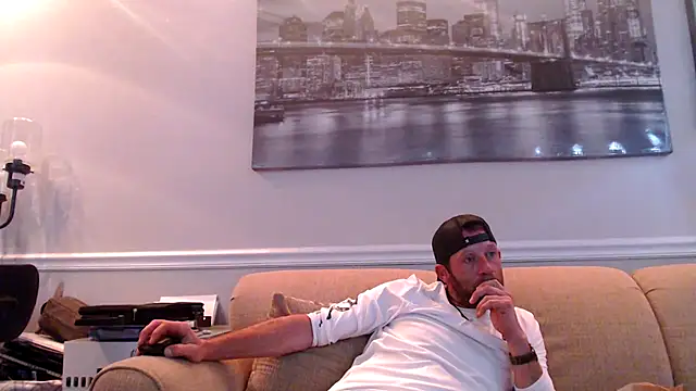 Snapshot of Playful_Pair0924 chatting on July 14, 2026, 6:18 am Playful Pair0924 online show from July 14, 2026, 6:18 am