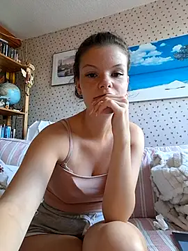 Snapshot of karma_princess chatting on July 15, 2026, 1:51 pm karma princess online show from July 15, 2026, 1:51 pm