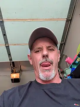 Snapshot of biggymemo chatting on July 11, 2026, 7:03 pm biggymemo online show from July 11, 2026, 7:03 pm