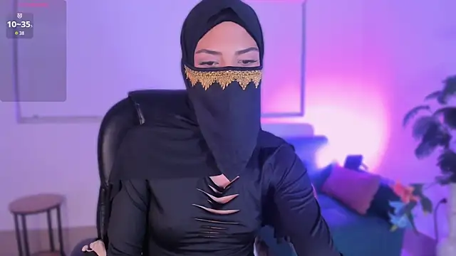 LaylaFantasy  online show from July 4, 2026, 4:30 am