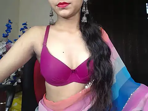 Snapshot of Xo_maya chatting on July 9, 2026, 6:03 am Xo maya online show from July 9, 2026, 6:03 am