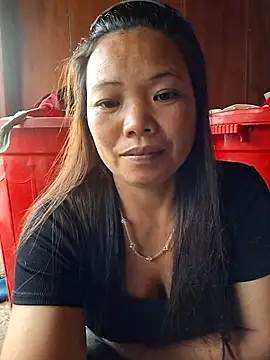 Snapshot of Bini-ll chatting on June 29, 2026, 4:19 am Bini-ll online show from June 29, 2026, 4:19 am