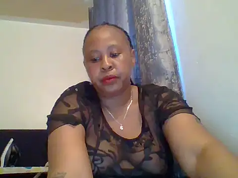 Snapshot of montanasere chatting on July 2, 2026, 10:21 am montanasere online show from July 2, 2026, 10:21 am