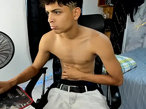 slim dirtyxx1 online show from July 9, 2026, 8:19 pm