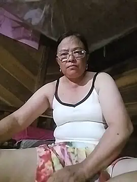 Snapshot of Kaly_love chatting on July 1, 2026, 12:49 pm Kaly love online show from July 1, 2026, 12:49 pm