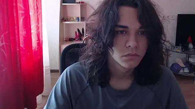 Snapshot of tiiiiiiiiim chatting on July 9, 2026, 1:21 pm tiiiiiiiiim online show from July 9, 2026, 1:21 pm