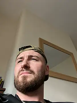 HelloFrankieboy online show from July 1, 2026, 2:28 pm