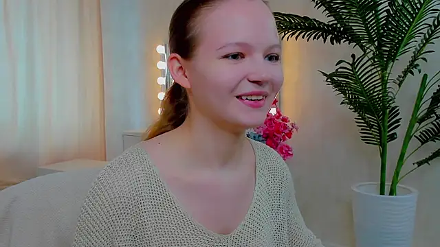 Snapshot of NaomiFess chatting on July 3, 2026, 12:22 pm NaomiFess online show from July 3, 2026, 12:22 pm