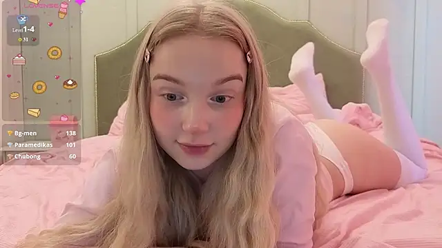 Snapshot of Miaravenna chatting on July 6, 2026, 3:03 pm Miaravenna online show from July 6, 2026, 3:03 pm
