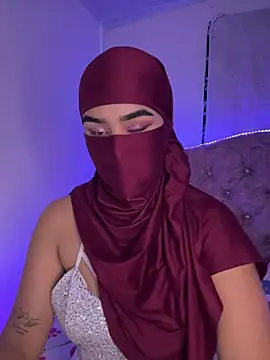 Snapshot of Aisha-Zayed chatting on July 6, 2026, 6:10 pm Aisha-Zayed online show from July 6, 2026, 6:10 pm