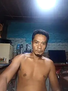 maxwel20 online show from July 15, 2026, 5:31 pm