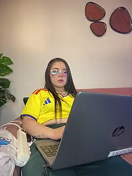 Camila cute18 online show from July 8, 2026, 2:35 am