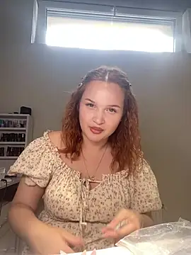 Snapshot of AudAria chatting on July 6, 2026, 12:56 pm AudAria online show from July 6, 2026, 12:56 pm