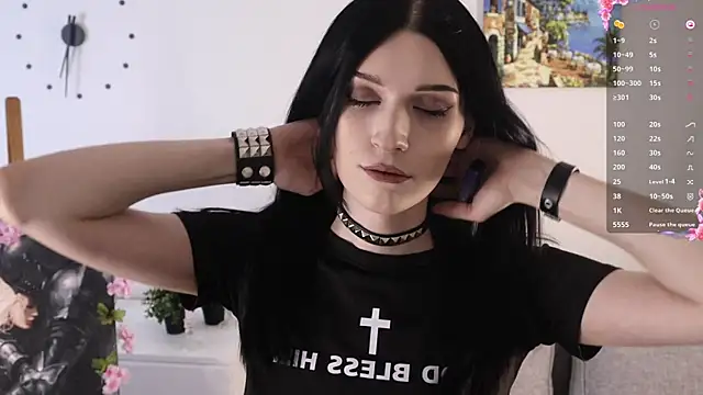 Emily  Wood online show from July 31, 2026, 2:37 pm
