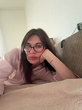 Sophie Virginia online show from July 15, 2026, 6:37 pm