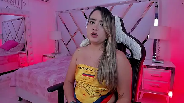 Snapshot of lauren_sofiaa chatting on July 7, 2026, 7:50 pm lauren sofiaa online show from July 7, 2026, 7:50 pm