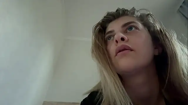 Snapshot of DarkCherry444 chatting on July 8, 2026, 5:57 pm DarkCherry444 online show from July 8, 2026, 5:57 pm