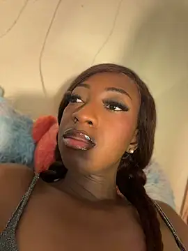 Snapshot of Nina_Velveta chatting on July 12, 2026, 8:20 pm Nina Velveta online show from July 12, 2026, 8:20 pm