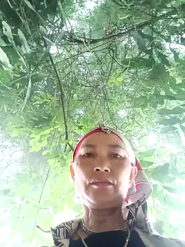 Snapshot of Lily-suny chatting on July 9, 2026, 11:59 pm Lily-suny online show from July 9, 2026, 11:59 pm
