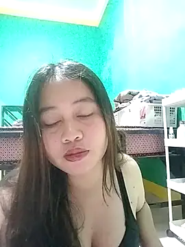 Snapshot of Mekycums chatting on July 8, 2026, 4:40 pm Mekycums online show from July 8, 2026, 4:40 pm
