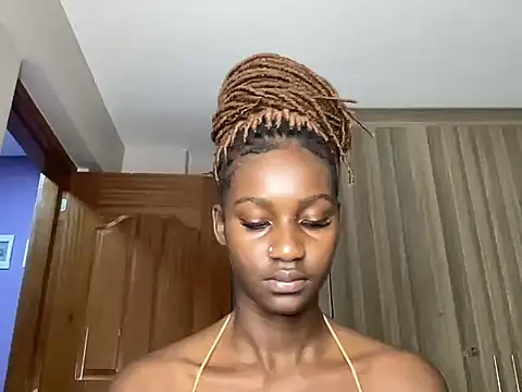 Snapshot of PeachyNectar_143 chatting on July 10, 2026, 12:10 am PeachyNectar 143 online show from July 10, 2026, 12:10 am