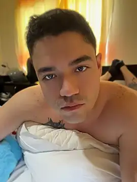 Snapshot of Valentino_ruiz chatting on July 15, 2026, 9:00 pm Valentino ruiz online show from July 15, 2026, 9:00 pm