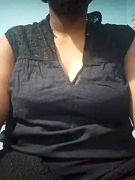 Snapshot of Cute_kanchan chatting on July 13, 2026, 6:24 am Cute kanchan online show from July 13, 2026, 6:24 am