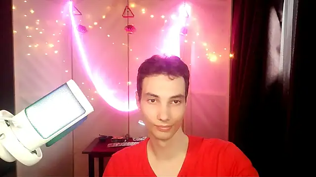 Snapshot of Merlin__Good chatting on July 7, 2026, 3:37 pm Merlin Good online show from July 7, 2026, 3:37 pm