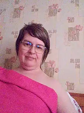 Snapshot of Irena-mis chatting on July 9, 2026, 4:06 pm Irena-mis online show from July 9, 2026, 4:06 pm