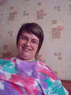Snapshot of Irena-mis chatting on July 8, 2026, 4:29 pm Irena-mis online show from July 8, 2026, 4:29 pm