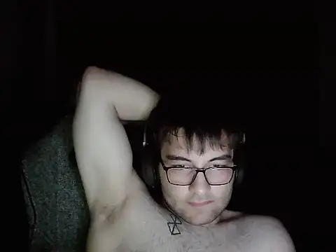 Snapshot of rynoxexe chatting on July 9, 2026, 9:14 pm rynoxexe online show from July 9, 2026, 9:14 pm