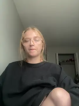 Snapshot of slimeee24 chatting on July 10, 2026, 7:58 pm slimeee24 online show from July 10, 2026, 7:58 pm