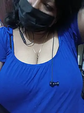 Snapshot of curvy_shilpha chatting on July 9, 2026, 5:34 pm curvy shilpha online show from July 9, 2026, 5:34 pm