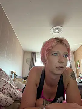 Snapshot of Bianka_Melody chatting on July 13, 2026, 8:46 am Bianka Melody online show from July 13, 2026, 8:46 am