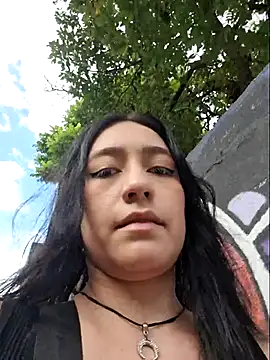 Snapshot of _Eveelyn25_ chatting on July 12, 2026, 10:10 pm Eveelyn25 online show from July 12, 2026, 10:10 pm