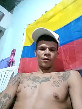 Snapshot of MASTER420TATTO chatting on July 12, 2026, 5:41 am MASTER420TATTO online show from July 12, 2026, 5:41 am