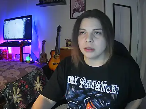 Snapshot of Allis_Wonderland chatting on July 16, 2026, 3:25 am Allis Wonderland online show from July 16, 2026, 3:25 am