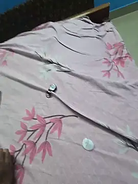 Snapshot of Heer_Julliet chatting on August 8, 2026, 6:48 pm Heer Julliet online show from August 8, 2026, 6:48 pm