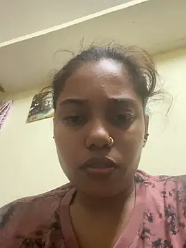 Snapshot of Diamond-girl143 chatting on July 11, 2026, 5:35 pm Diamond-girl143 online show from July 11, 2026, 5:35 pm