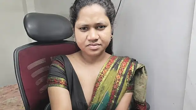 Snapshot of SAmirahha_Bano86 chatting on July 10, 2026, 12:10 am SAmirahha Bano86 online show from July 10, 2026, 12:10 am