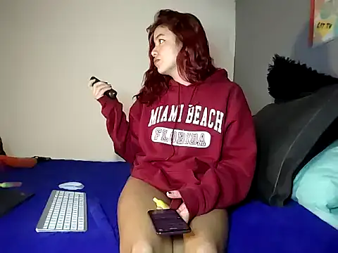 kayleemei1 online show from July 12, 2026, 4:13 am