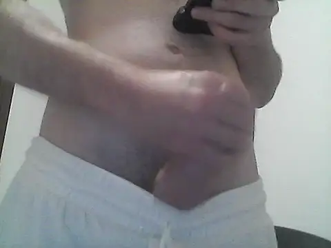 Snapshot of Mikel221 chatting on July 16, 2026, 7:22 pm Mikel221 online show from July 16, 2026, 7:22 pm